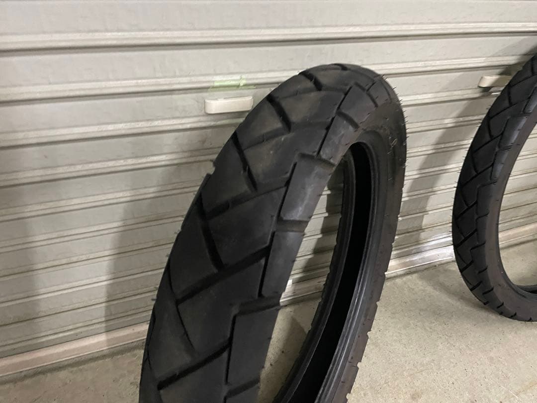 IRC GP-210 24年購入 走行1500kセロー等前後セット