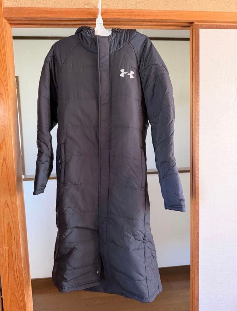 美品Under Armour ブラック ベンチコートLL