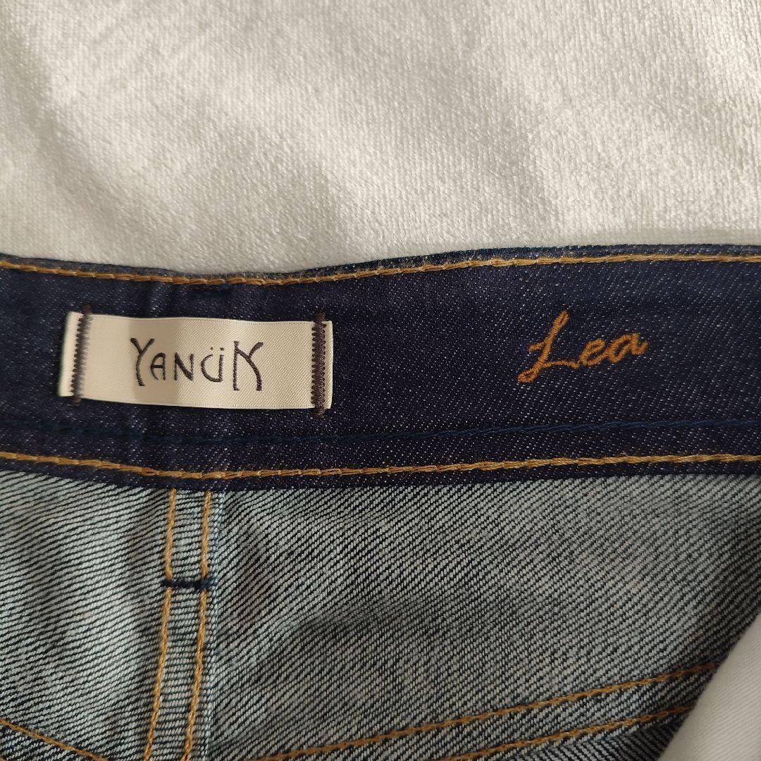 [極美品] YANUK ヤヌーク LEA 22 デニムジーンズ