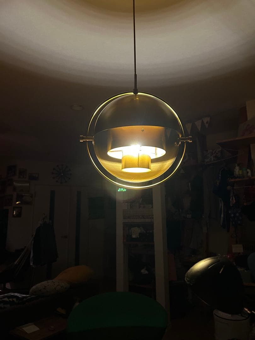 北欧風 回転シェードペンダントライト ユニークデザイン