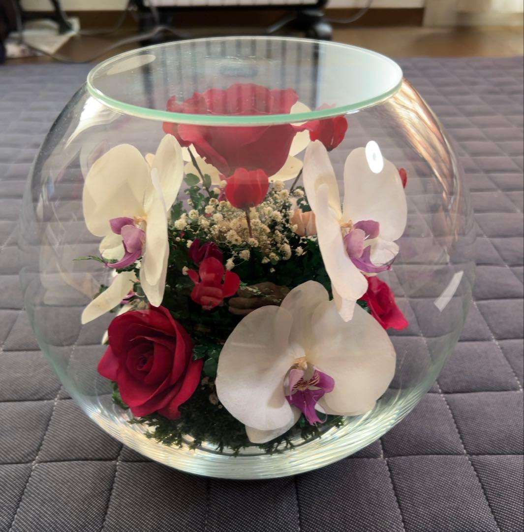 ボトルフラワー　フラワーアレンジメント 胡蝶蘭とバラ 株式会社レンデフロール製