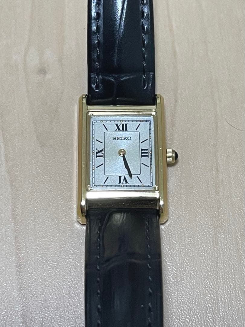 【※最終値下げ】【美品・ベルト未使用】SEIKO レディス 時計 スクエア