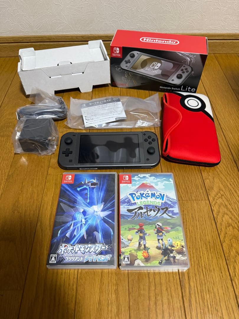 【完品】ニンテンドー スイッチ ライト 本体 ディアルガ パルキア 4点セット