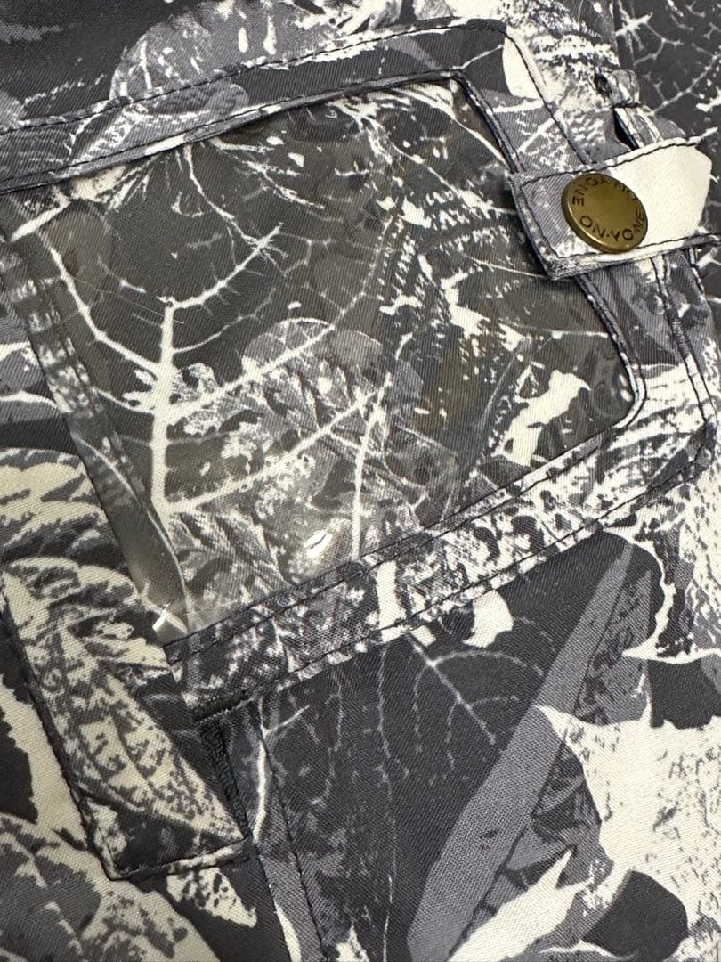 ONYONEスキースノボー雪山ウェア　上下セットメンズ身長180 LL？