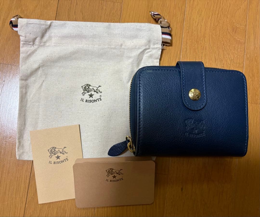 新品未使用　イルビゾンテ　二つ折り財布　ラウンドファスナー　IL BISONTE