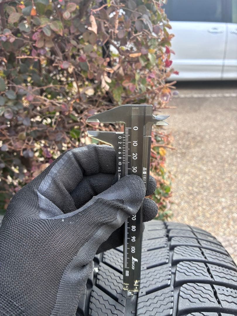 ウ*イ様 ミシュラン X-ICE3+ スタッドレスタイヤ255/55R18 4本