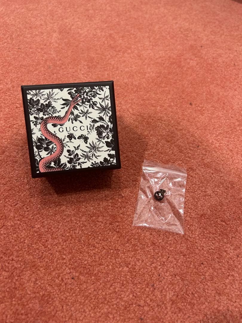 【新品】【特価】GUCCIピアス