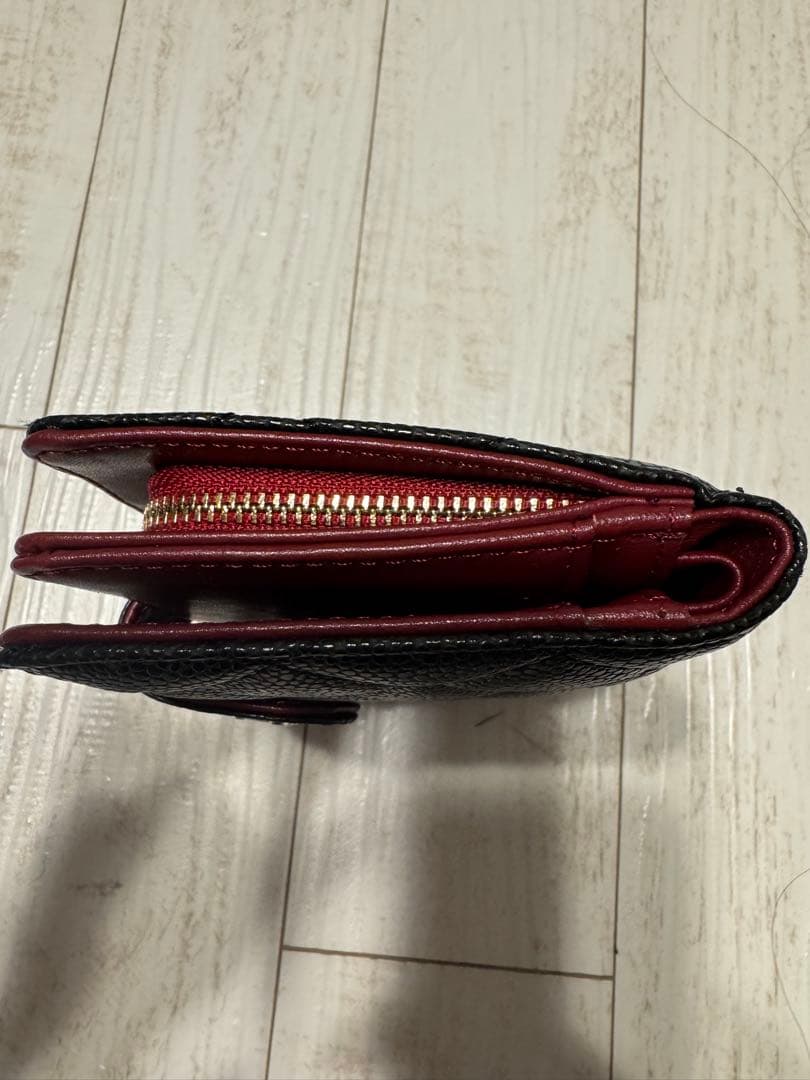 2つ折り財布