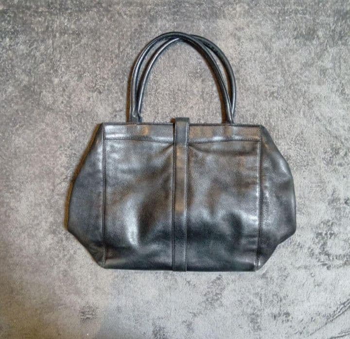 CHANEL　シャネル　ココマーク　レザー　ターンロック　トートバッグ