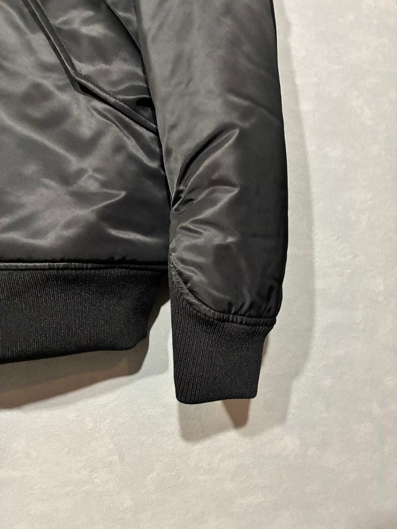 【新品】ユニクロ +J ハイブリッドダウンオーバーサイズ MA-1 ブラックL