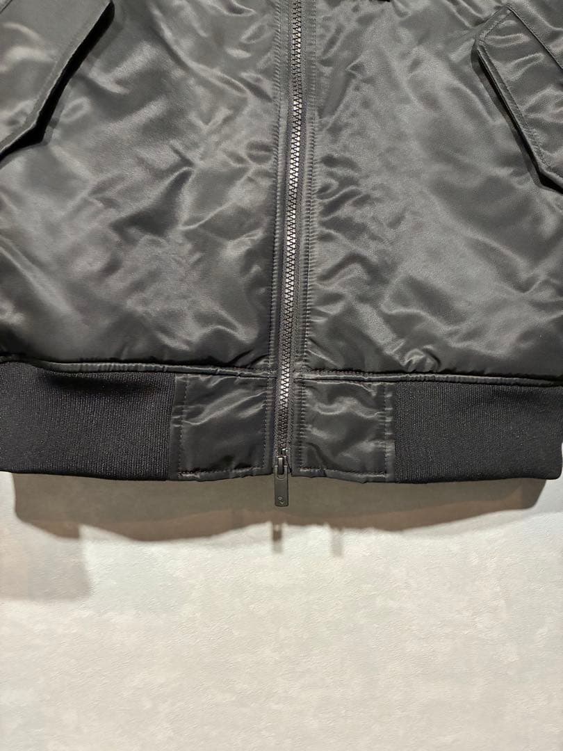 【新品】ユニクロ +J ハイブリッドダウンオーバーサイズ MA-1 ブラックL