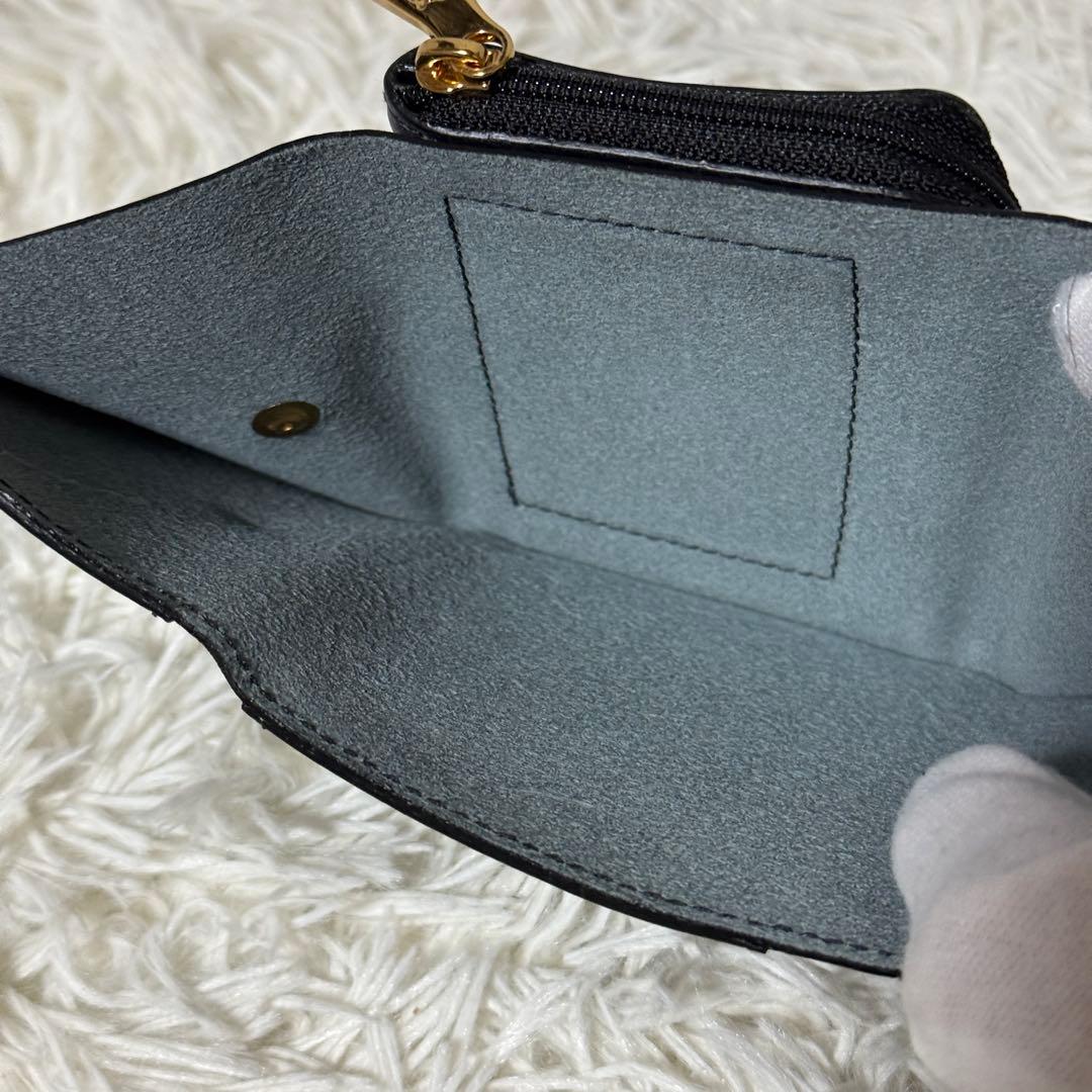 未使用✨IL BISONTE イルビゾンテ レザー　三つ折り財布　ネイビー