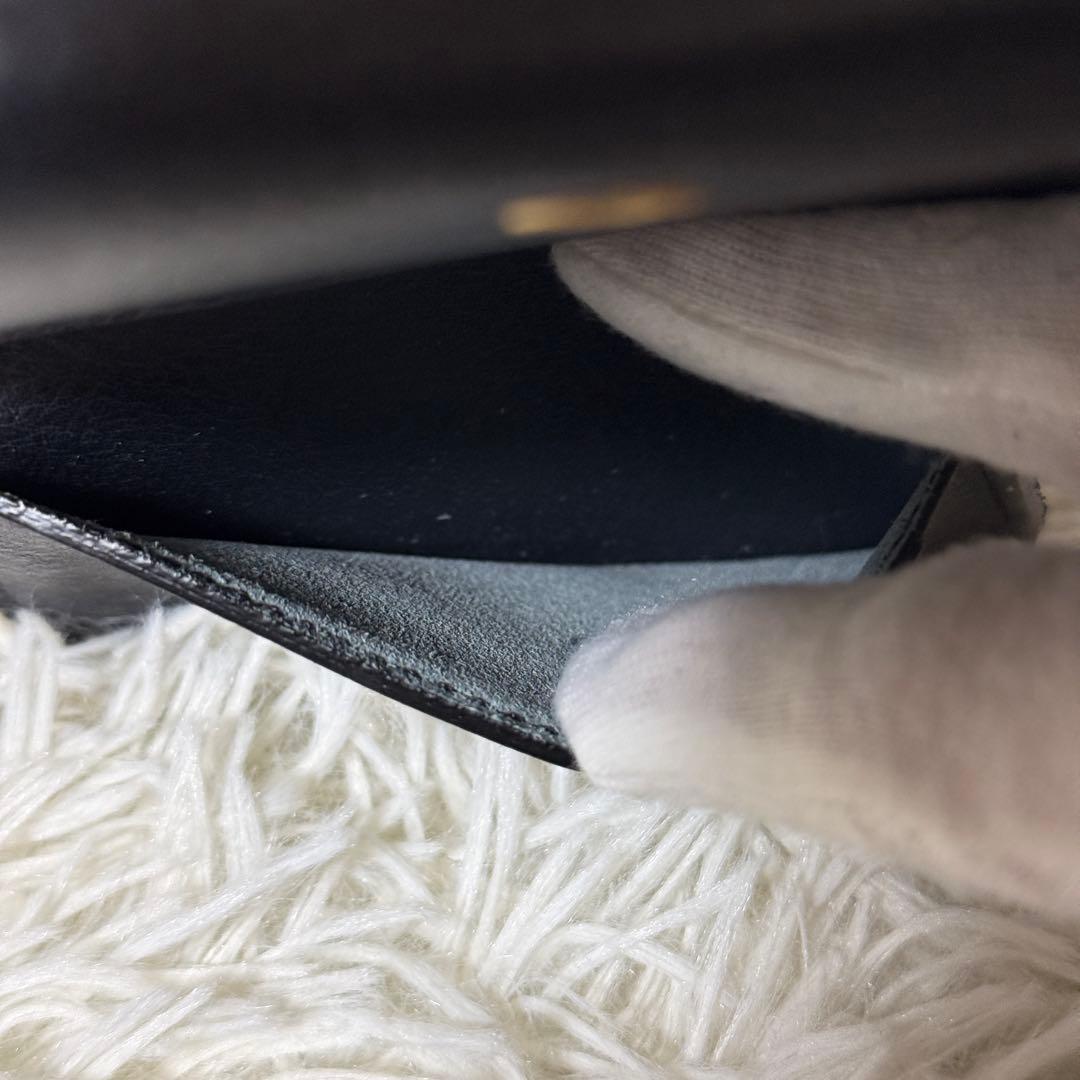 未使用✨IL BISONTE イルビゾンテ レザー　三つ折り財布　ネイビー