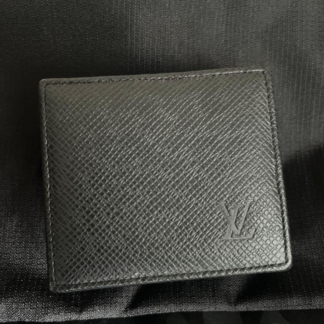 美品　LOUIS VUITTON ケース