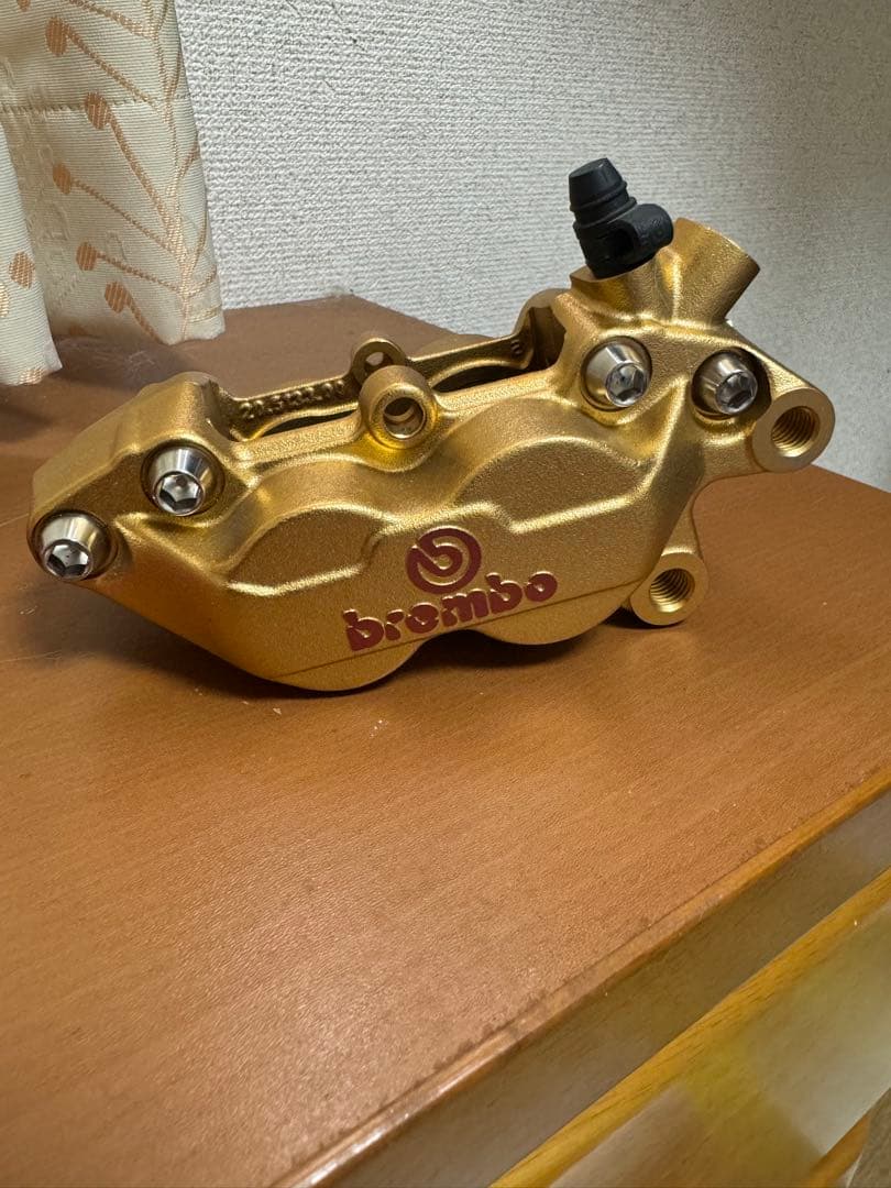 brembo ブレンボ　キャリパー ゴールド　コーケン