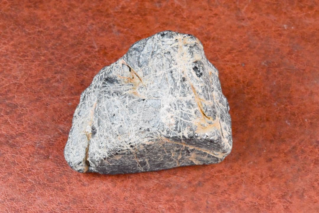 マダガスカル産 サマルスキー石