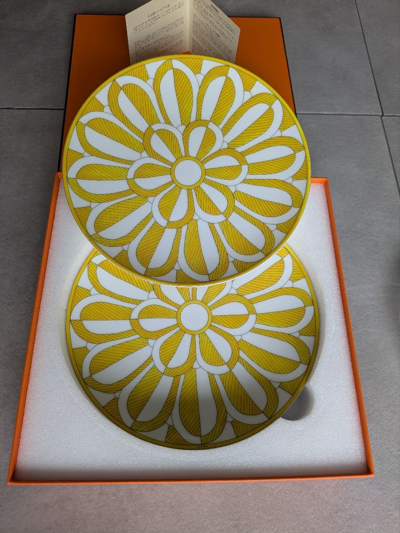 HERMES デザートプレート 〈ソレイユ・ドゥ・エルメス〉 新品未使用 2枚組