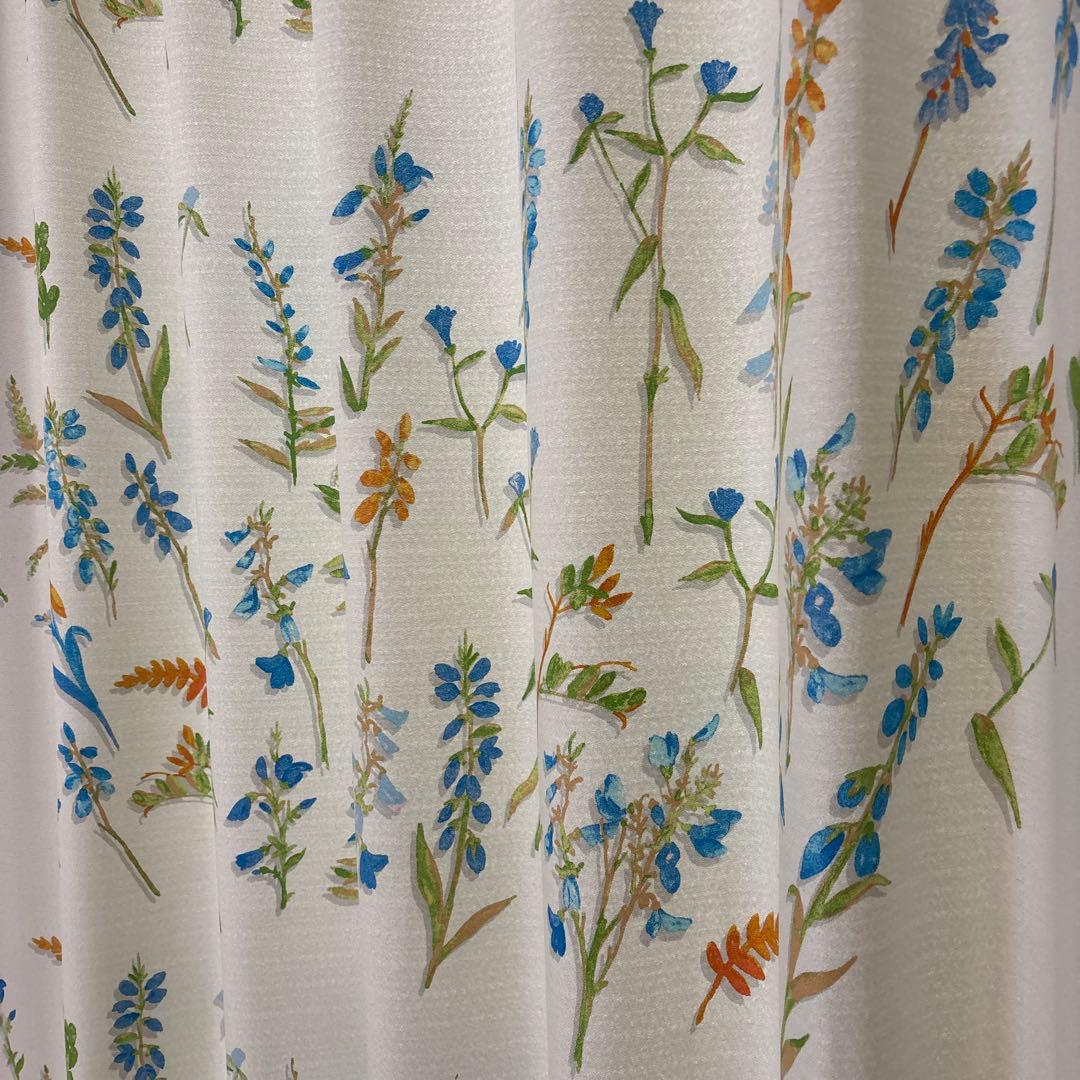 北欧風花柄カーテン ホワイト・ブルー・オレンジ