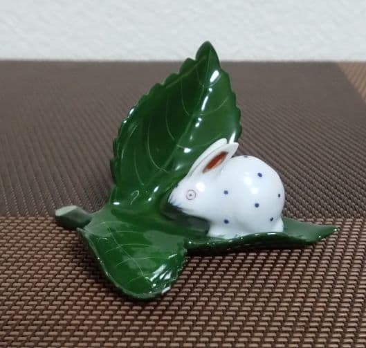 ヘレンド・ファンタジースタンド ウサギ飾り