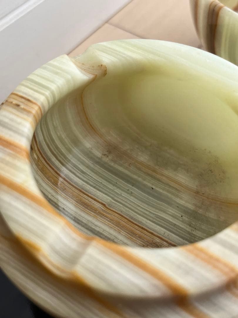 灰皿　置物　オブジェ　天然石？　 水晶？　翡翠ボール？