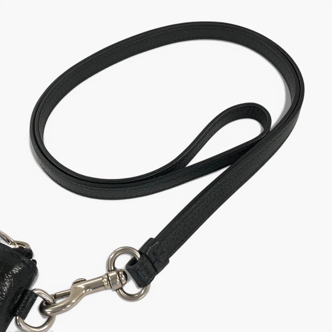 バレンシアガ エッセンシャル スモールウォレット ストラップ付き 財布