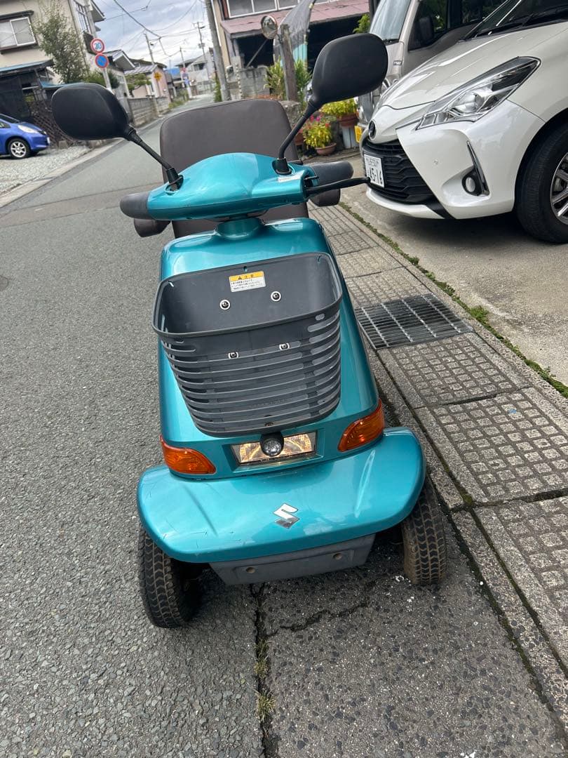 スズキ セニアカーET4D完動品！純正バッテリーで満タン充電4個ランプ点いてます