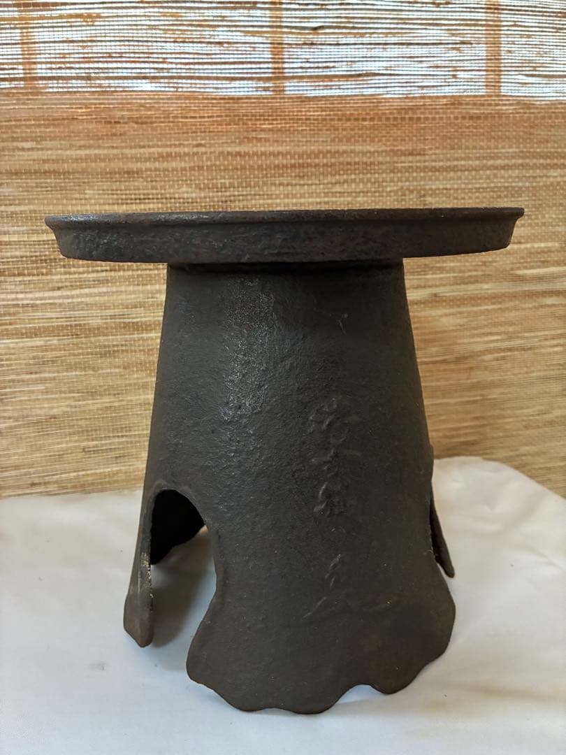 鋳鉄製フラワースタンド 黒