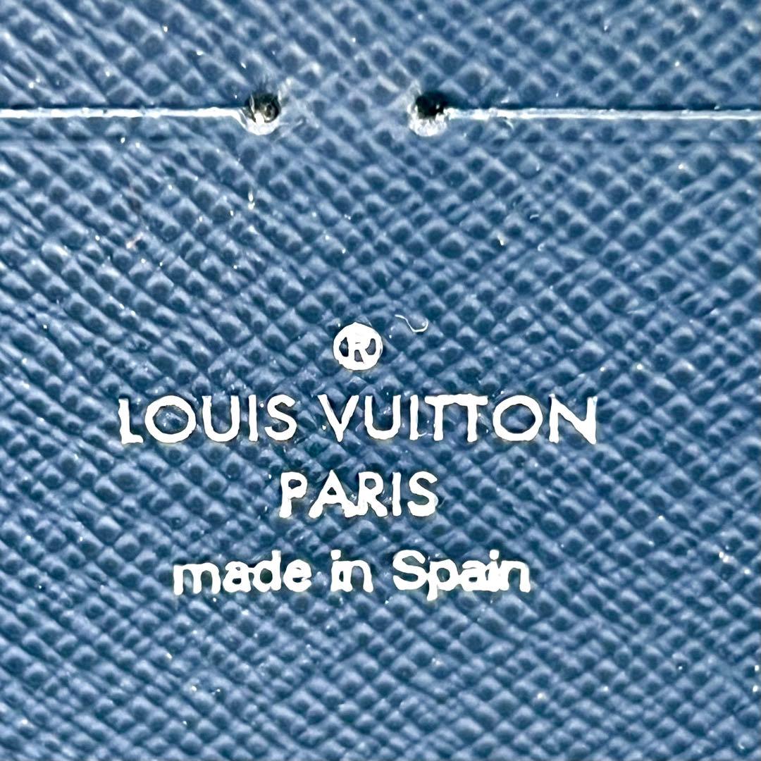 ルイヴィトン　 エピ ジッピーウォレット ネイビー ラウンドジップ 長財布