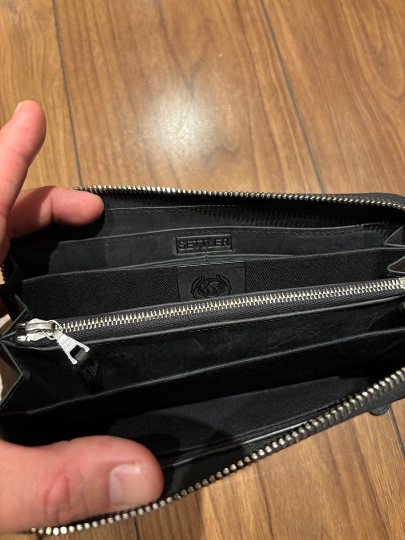 SETTLER ブラックレザー 長財布