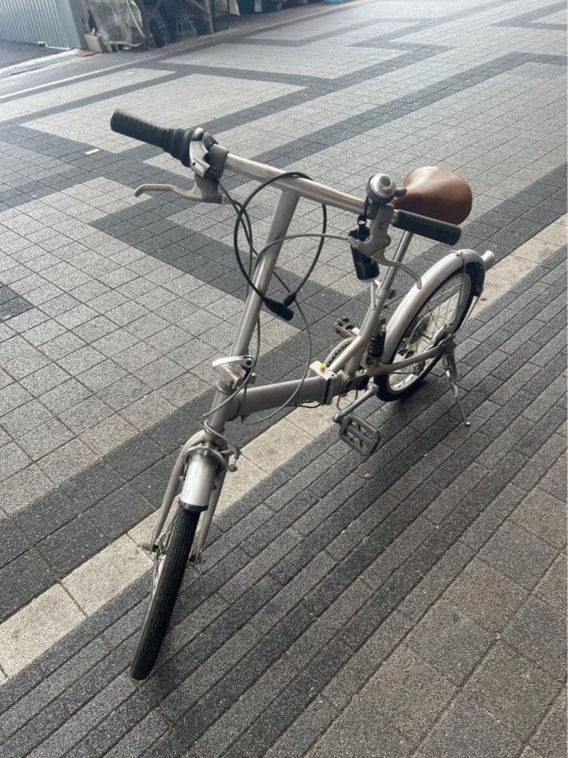 車積込楽々20インチ折り畳み自転車サドル補修跡有り全体的にまあまあ現状渡し