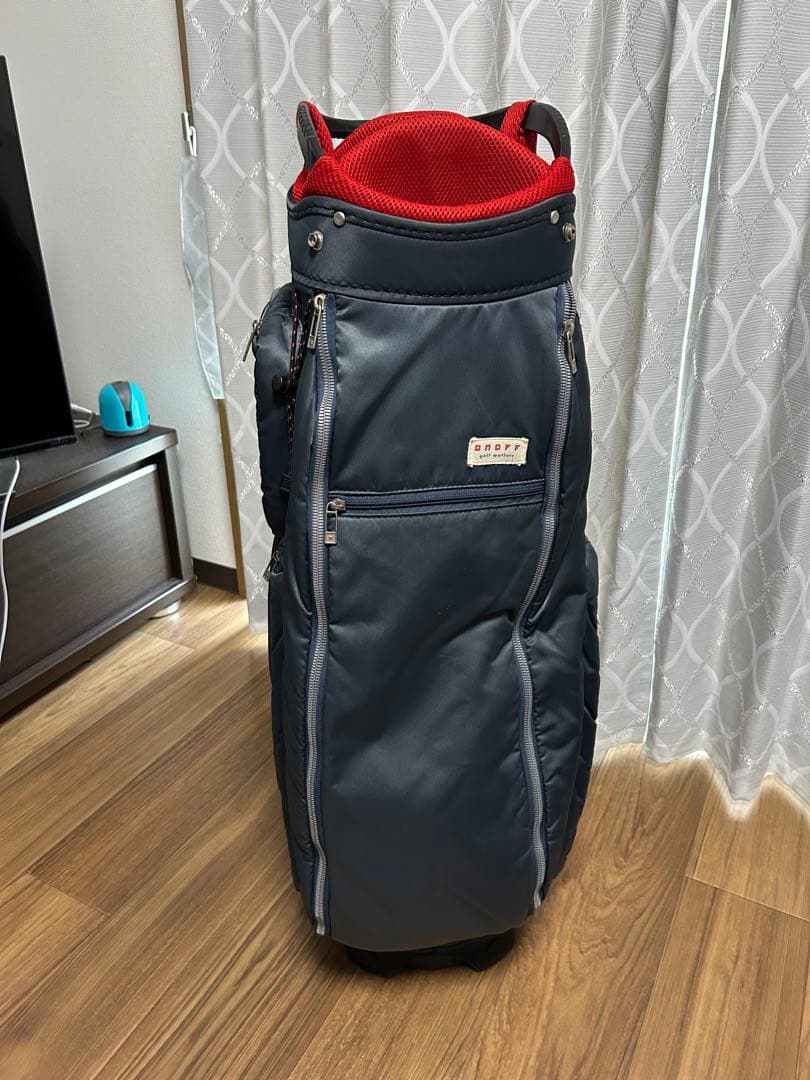 期間限定価格オノフ　ゴルフバッグ・キャディバッグ