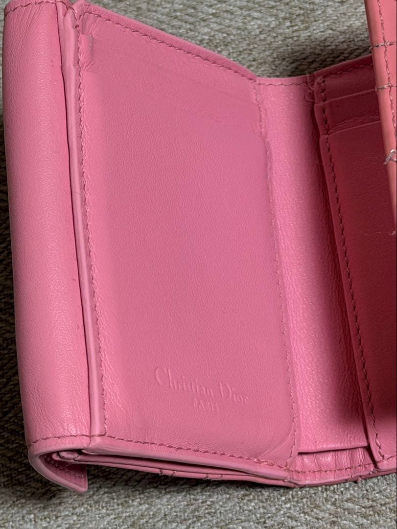 Dior ピンク 三つ折り財布 保存袋付き