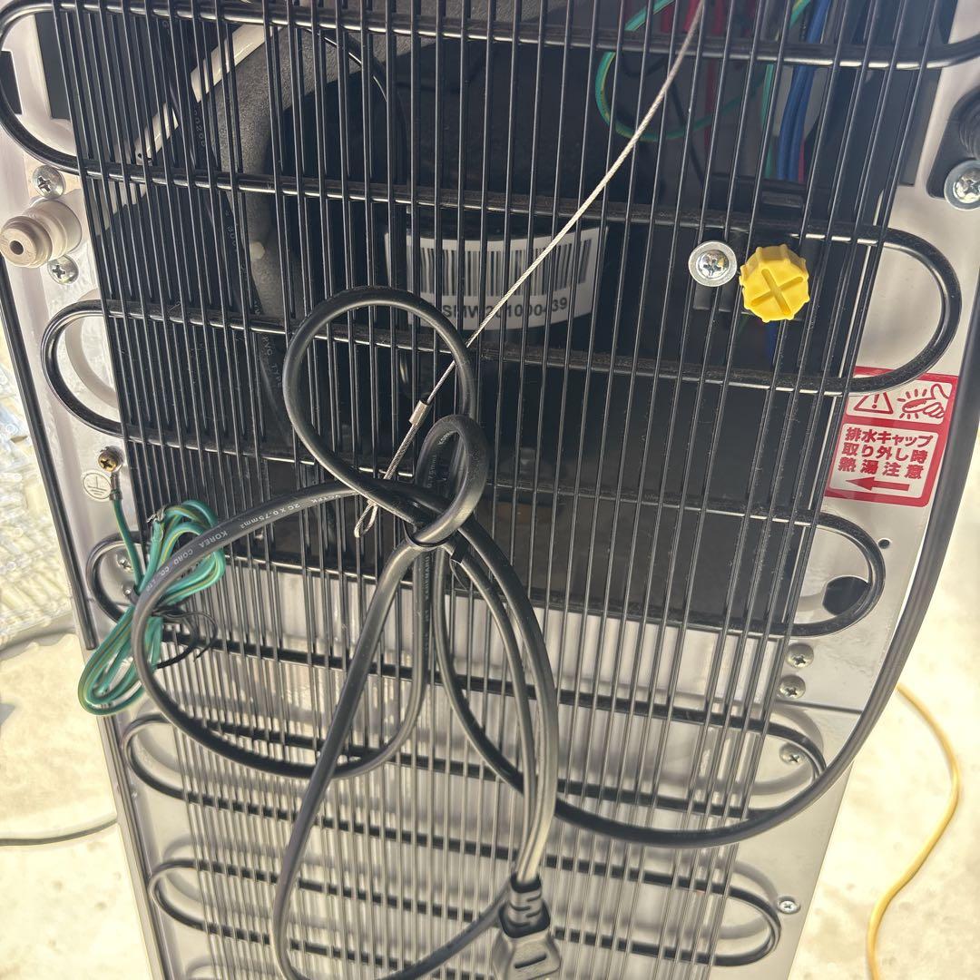 フレシャス　ウォーターサーバー　WFD-1900 ホワイト 美品