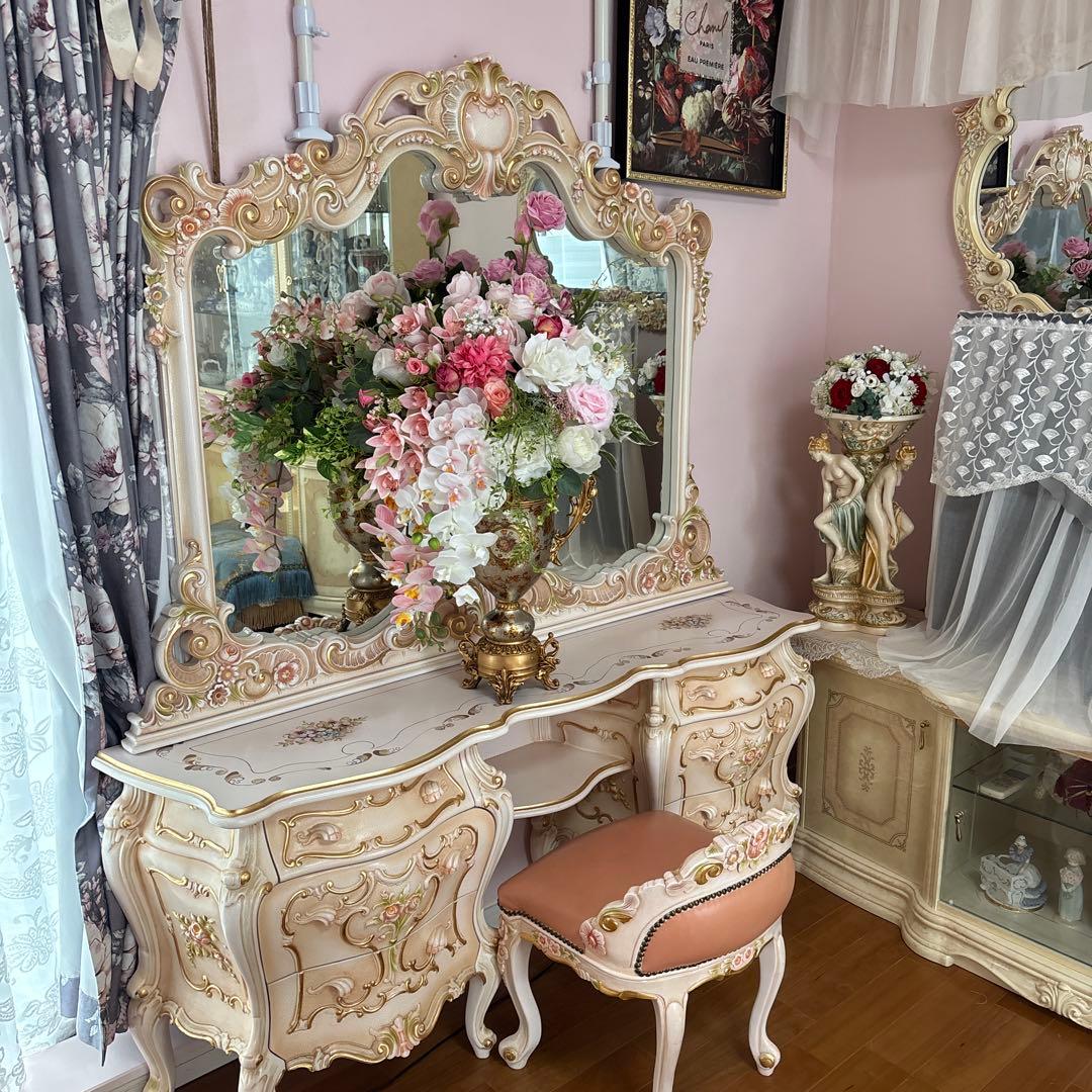 超大型 ロココ調 フラワーアレンジ 造花