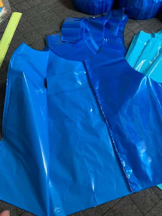 カラーポリ衣装　ペンギン