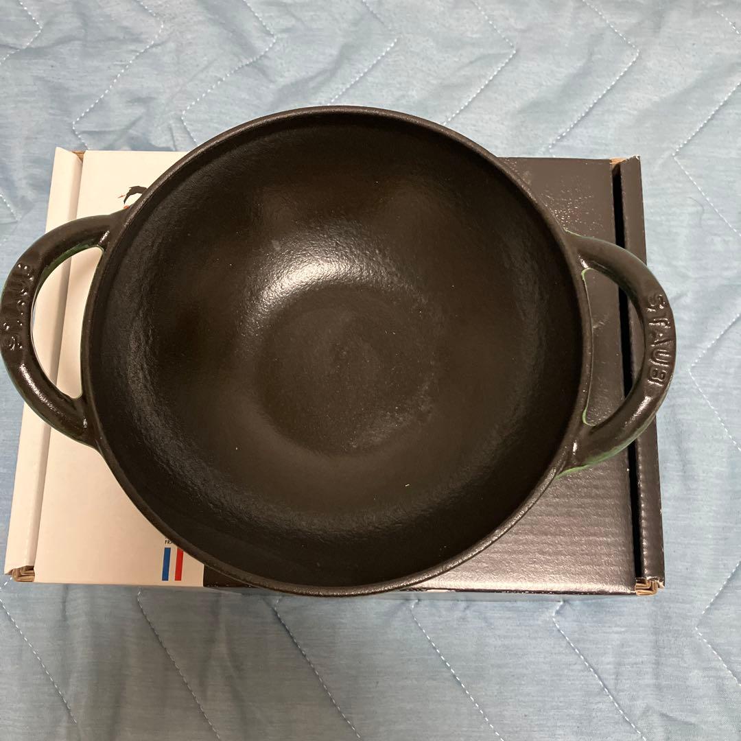 Staub ベビーウォック　バジルグリーン両手鍋 16cm