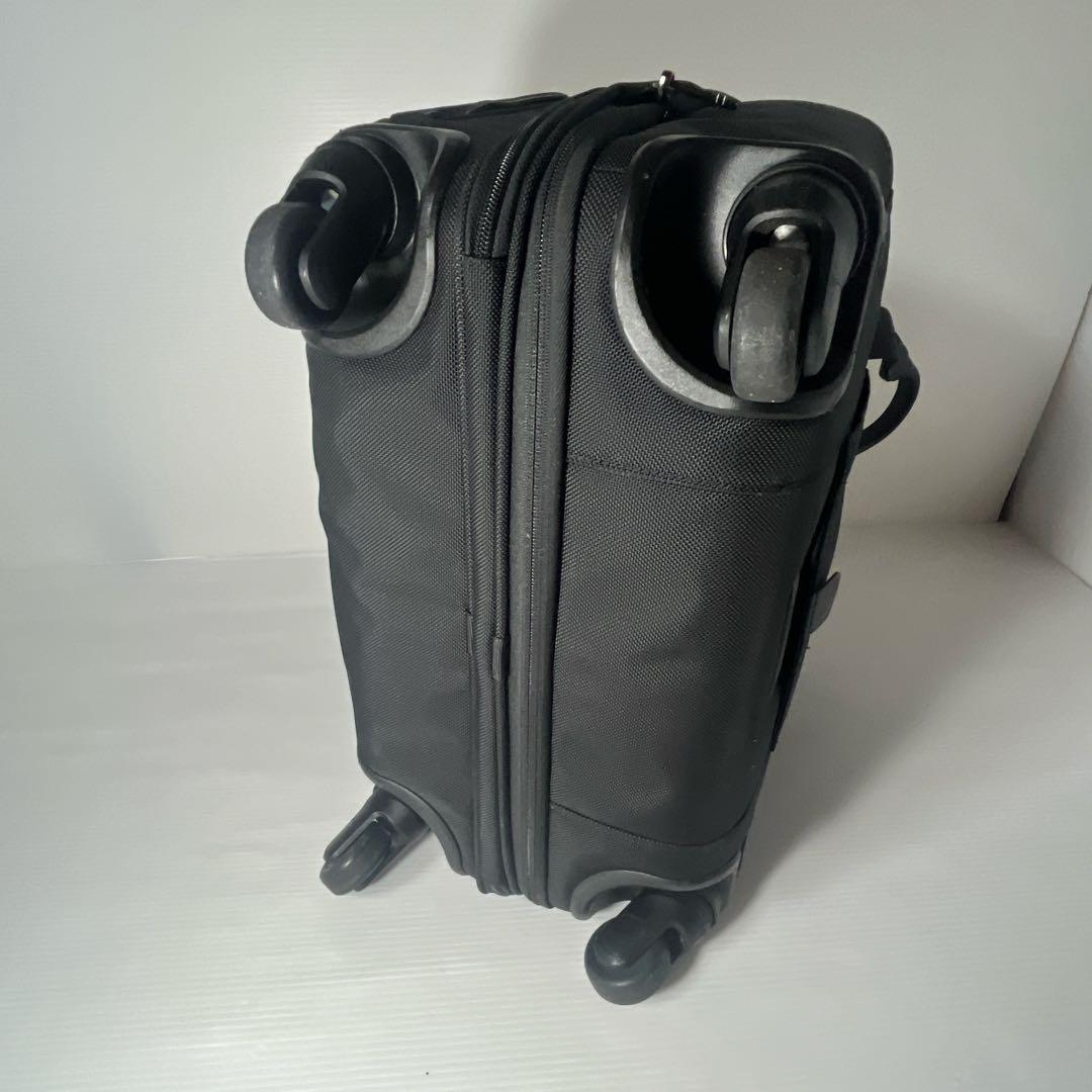 TUMI トゥミ ALPHA2 キャリーケース ブラック 4輪