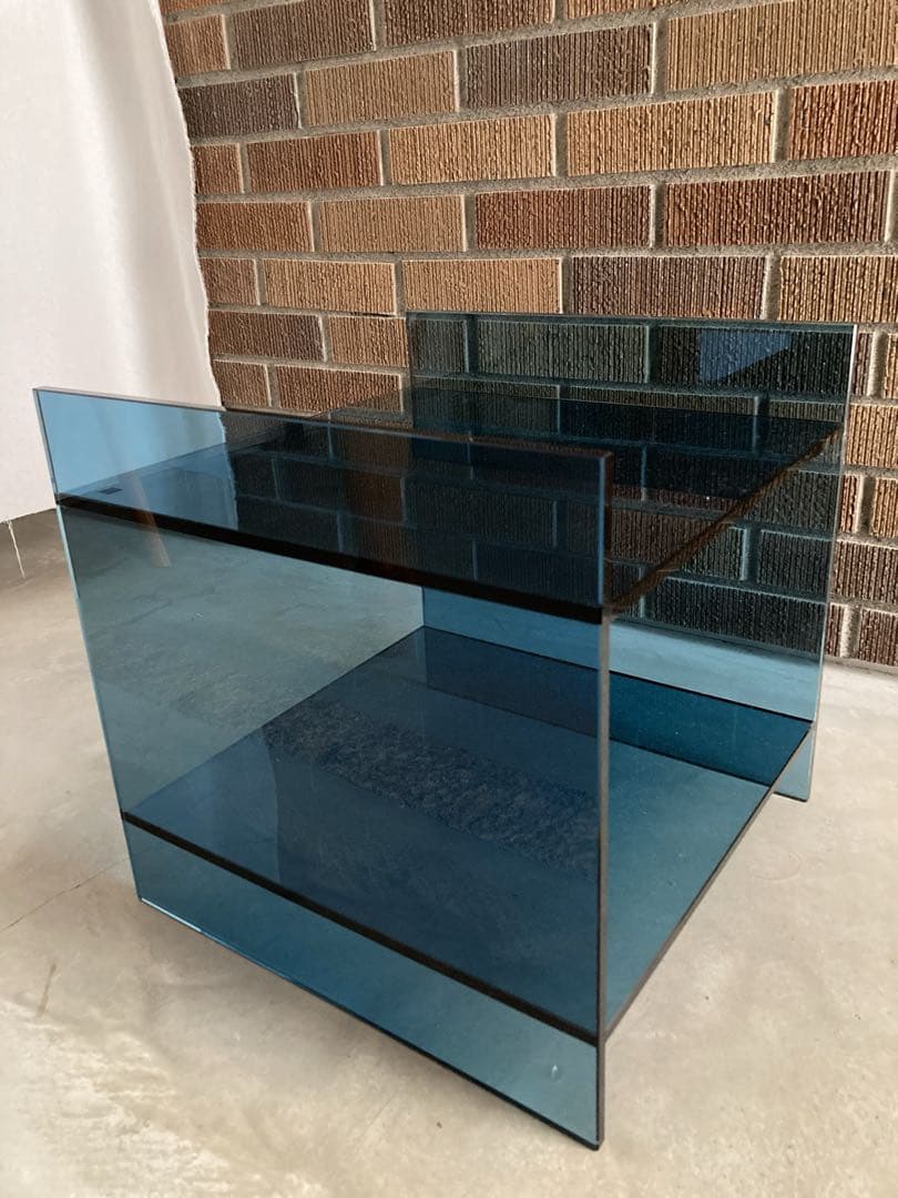 Cibone e15 drei サイドテーブル　ブルー