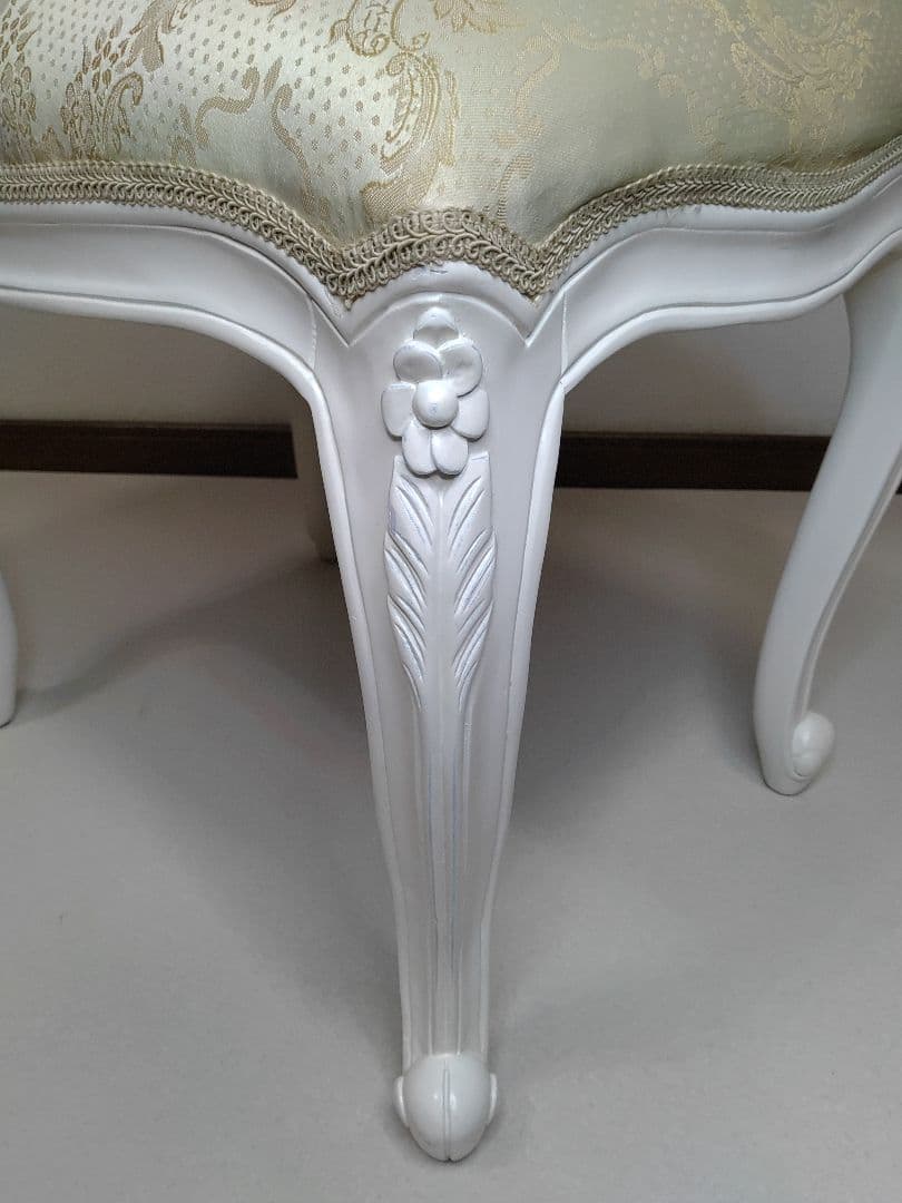 ホワイト 猫脚スツール ロココ調 アンティーク