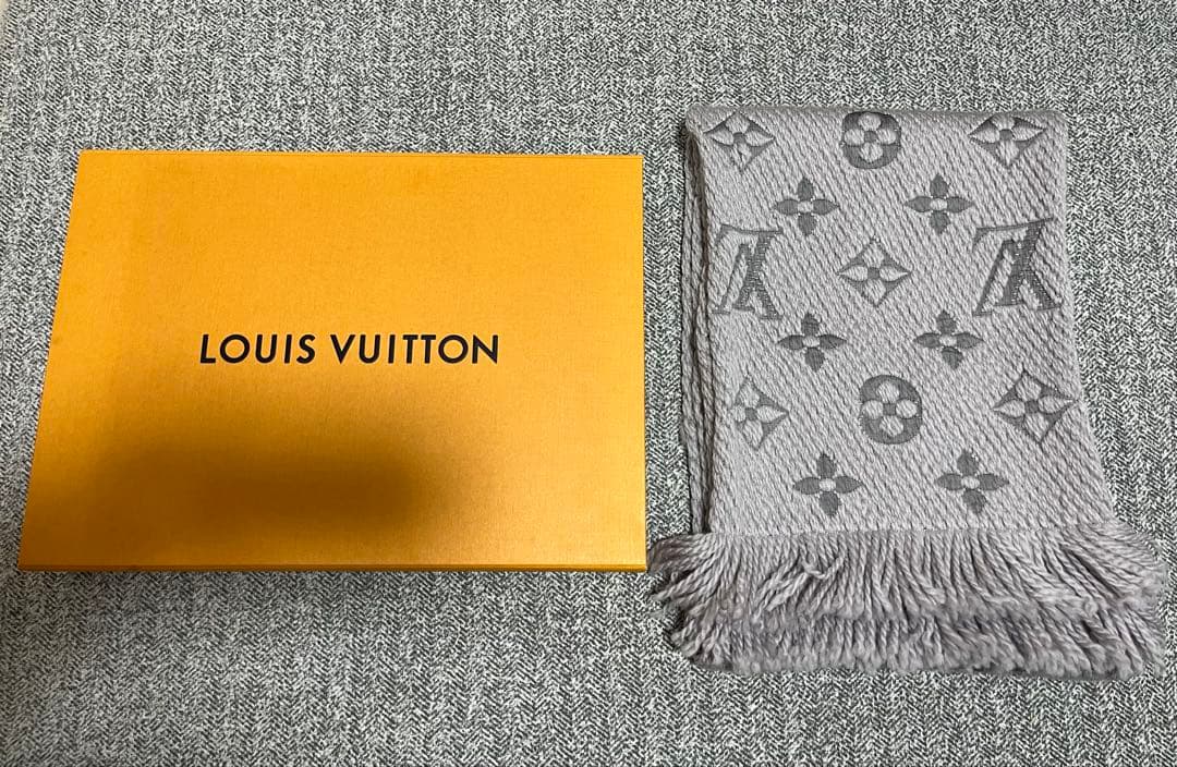LOUIS VUITTON ルイヴィトン　マフラー　グリペルル（グレー）