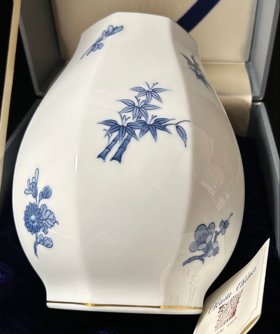 大倉陶園　四君子　八角花瓶　※オリジナルボックス付属　未使用保管品