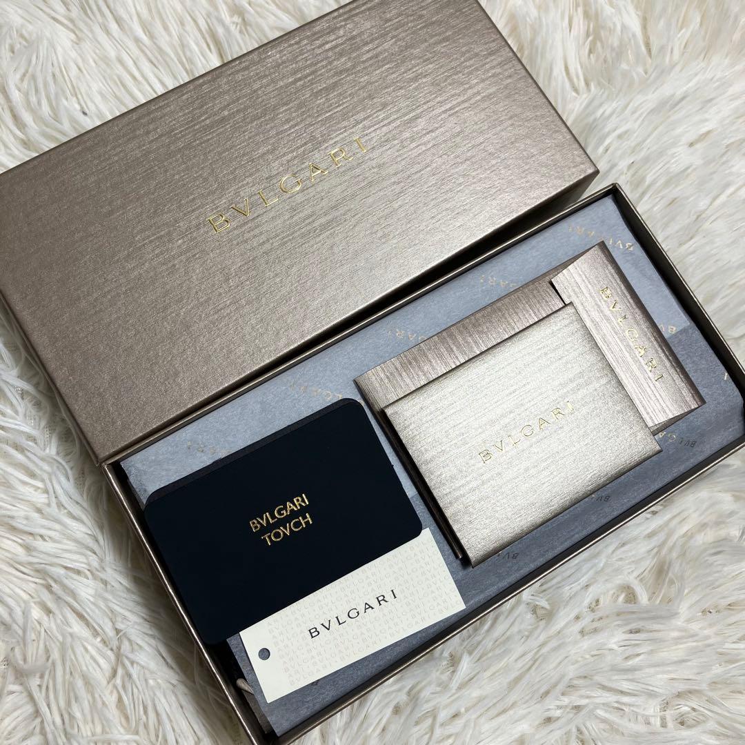 【未使用級】ブルガリ ラウンドジップ ビーゼロワンレザーネイビー FRID搭載