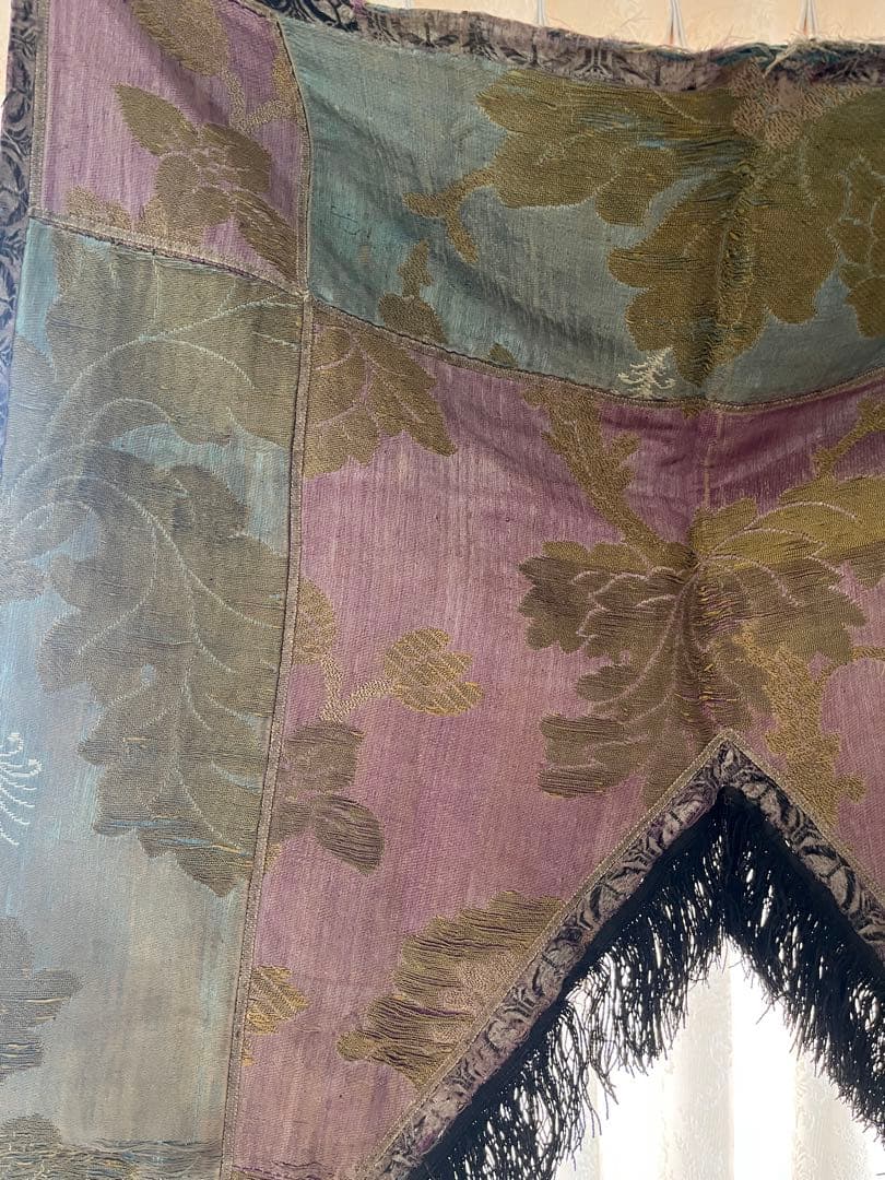 アンティーク トルコ 花柄ジャガード織り フリンジ付き 布飾り