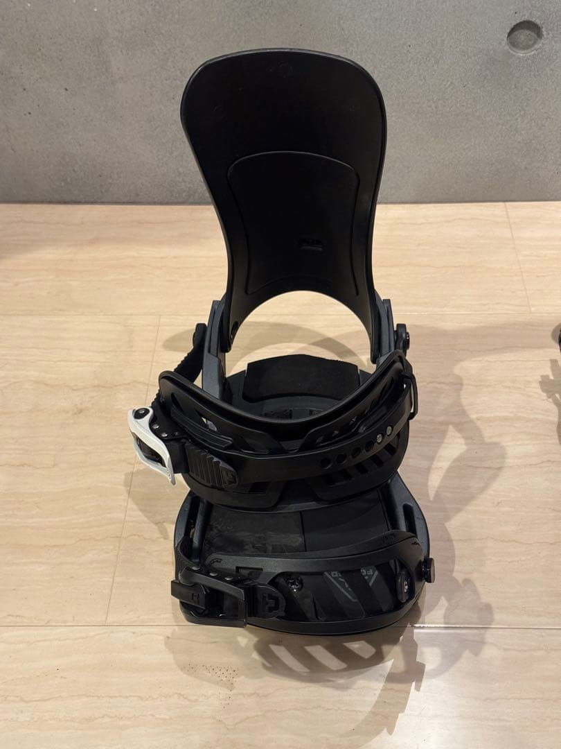 美品✨24-25UNION ATLAS PROビンディング Mサイズ