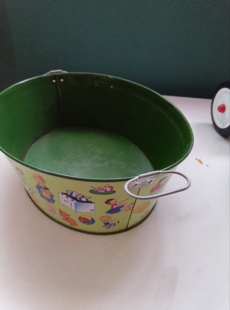 ガーデニング小物３点 ラジオフライヤー、オバケツ、ビンテージ缶