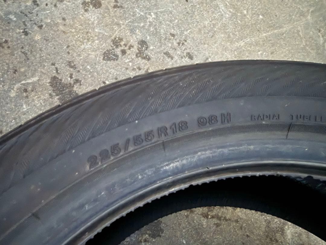225/55R18 25年　4本　ヨコハマ