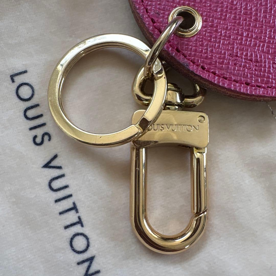 LOUIS VUITTON ルイヴィトン 花柄レザーキーホルダー バッグチャーム