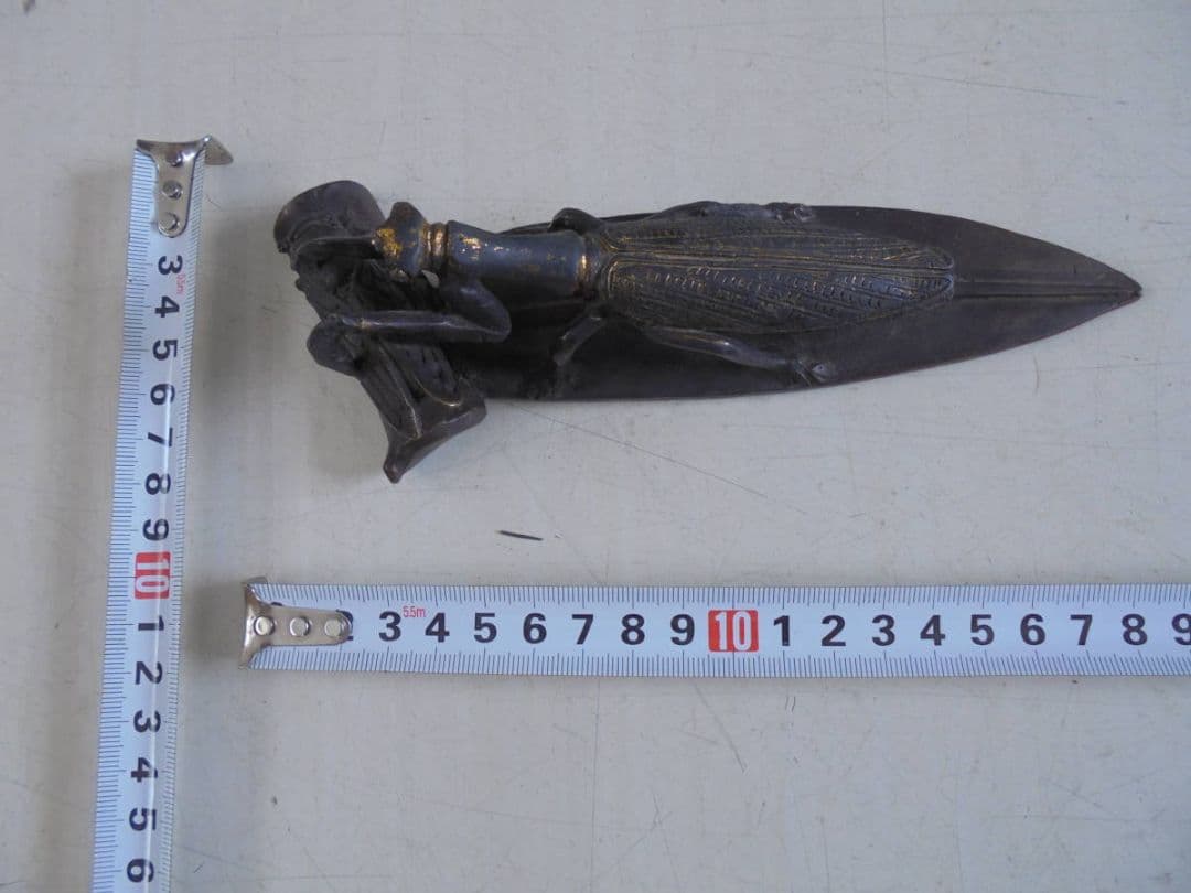 AKa6703　古銅　カマキリ　蟷螂　セミ　蝉　置物