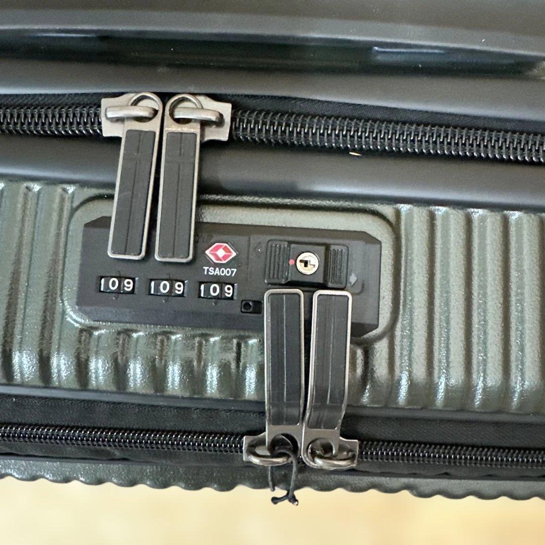 イノベータースーツケース2泊用 ペールグリーン