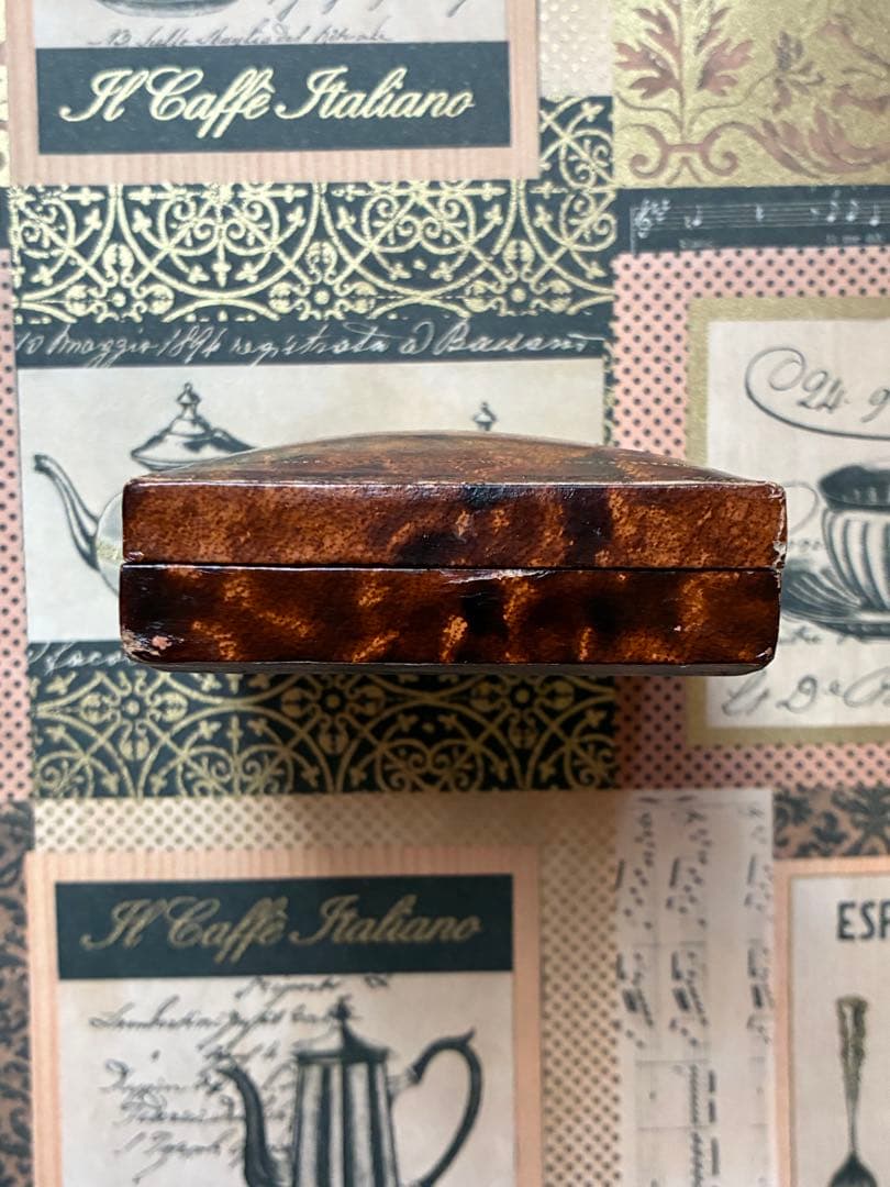 英国アンティークジュエリーケース ベージュベルベット